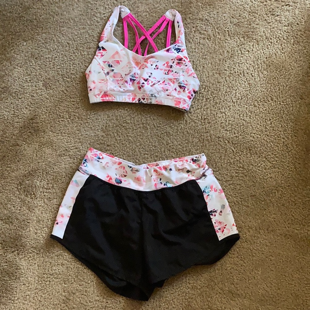 Activ8 Adorable sports bra and athletic shorts set